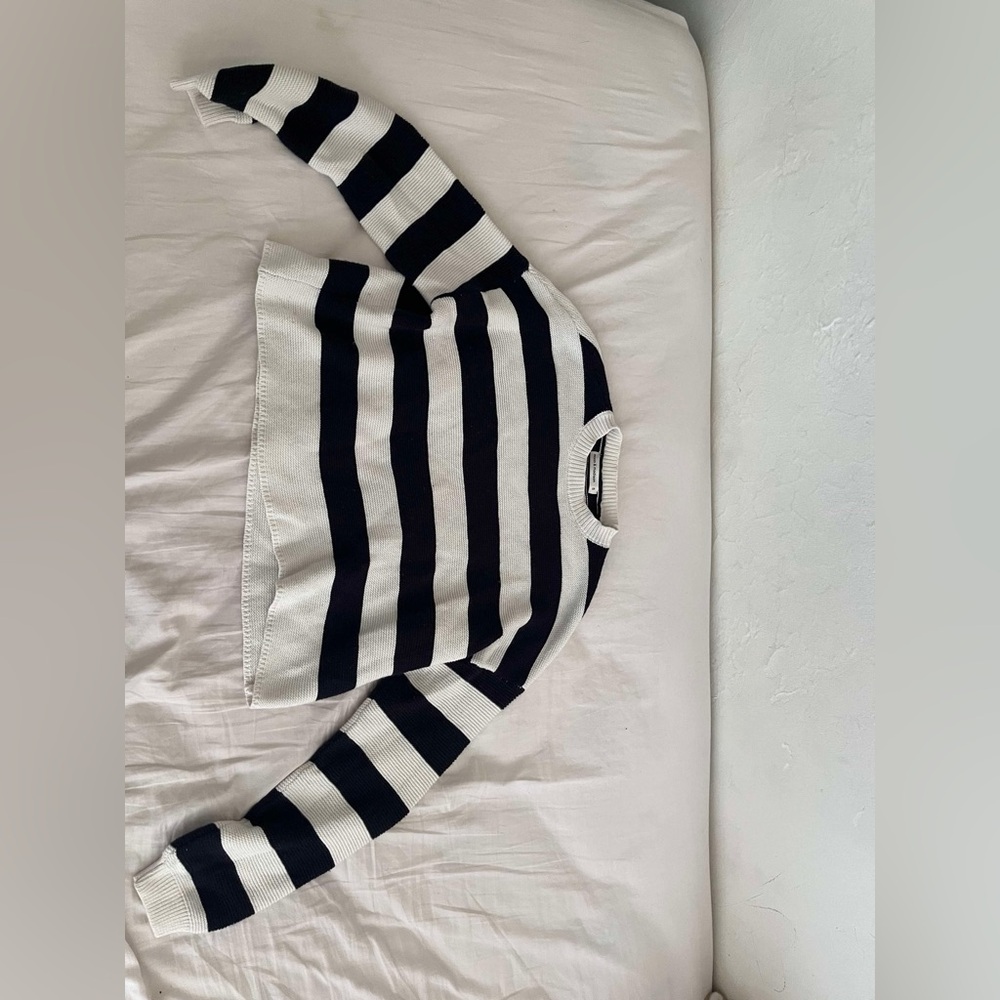 Moon & Madison sweater
